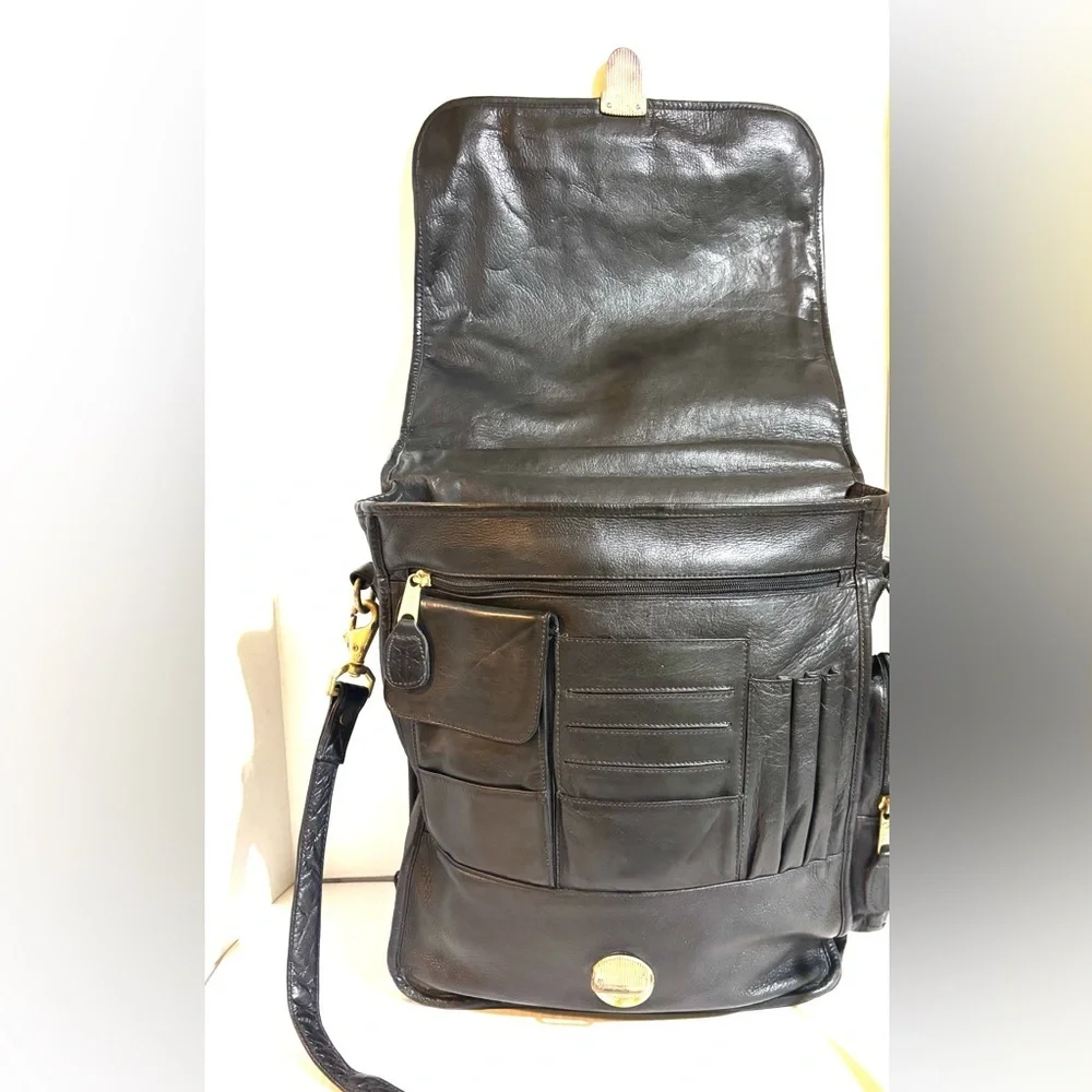 Frye vintage unisex Black distressed Leather Messenger Bag